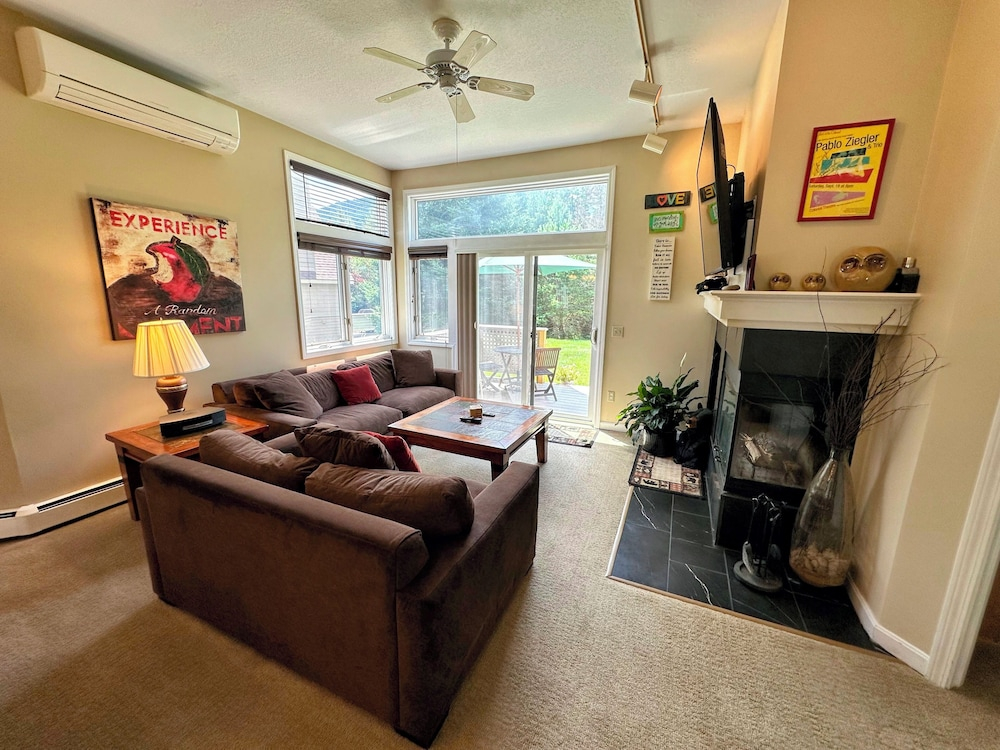 FV3 F3 Well Appointed Townhome a Short Walk to the Mount Washington Hotel