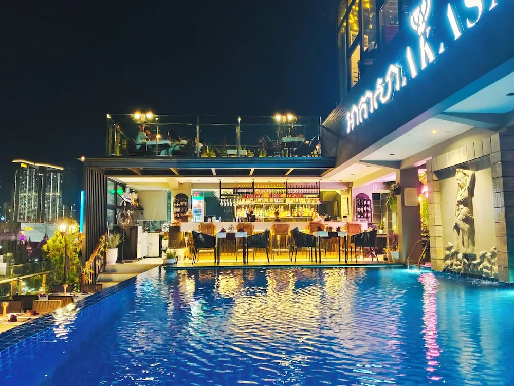 Le Botum Hotel