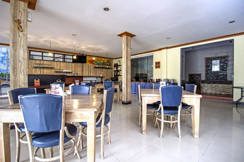 RedDoorz at Arwiga Hotel near RS Hasan Sadikin Bandung