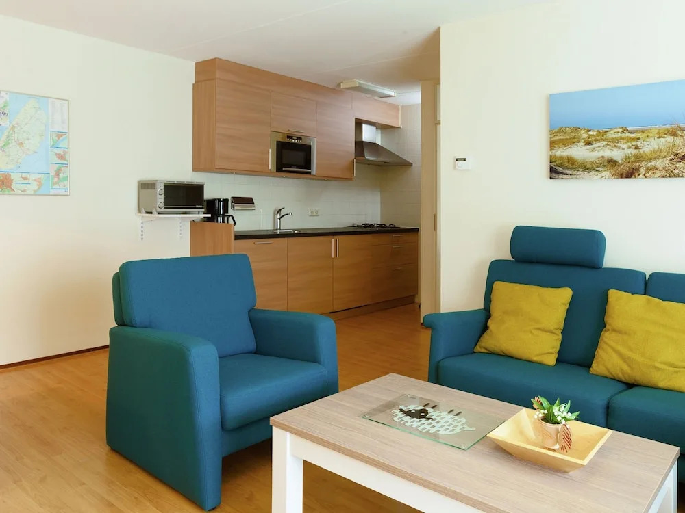 Comfortable Apartment Stone'S Throw From the Sea, Beach And Dunes on Texel
