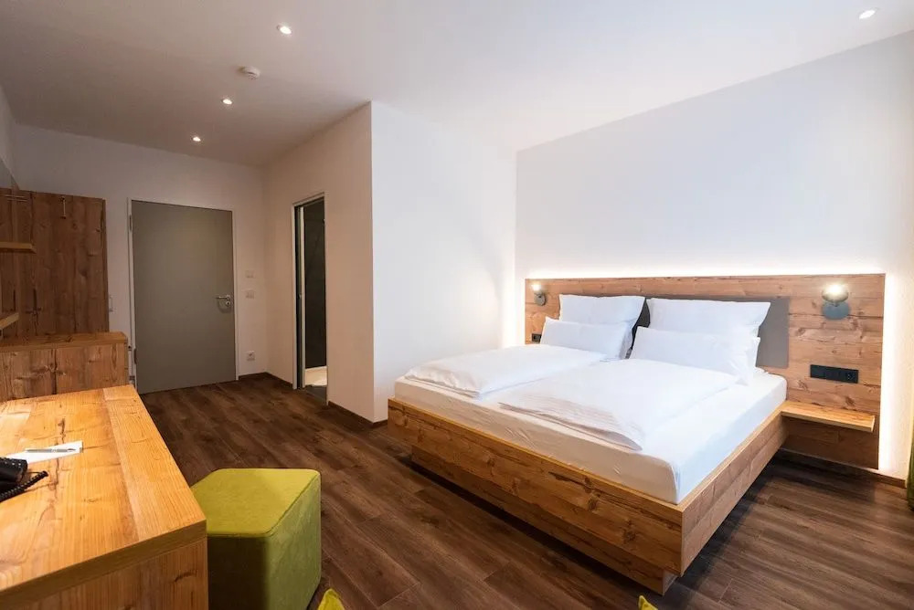 Hotel Zeppelin