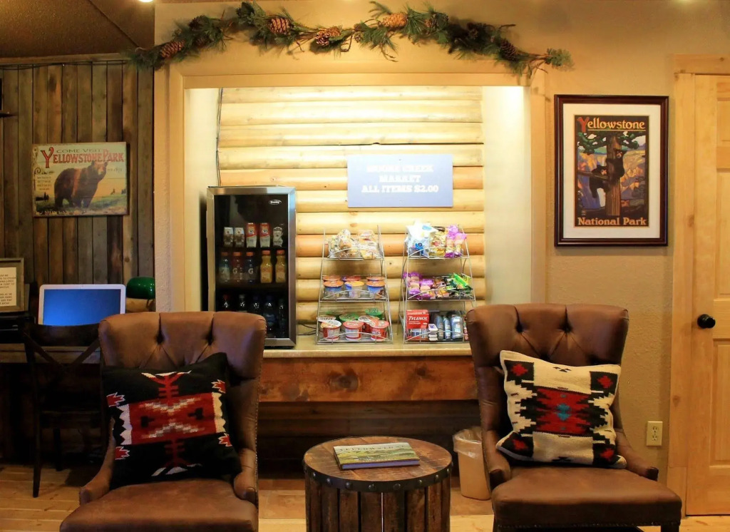 Moose Creek Inn