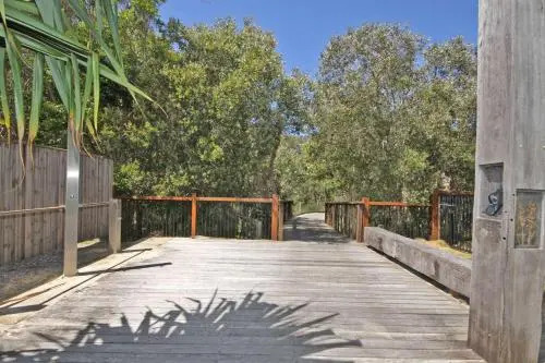 48 Boardrider Crescent, Mt Coolum - Pet Friendly, WiFi, Linen Incl. 500 BOND