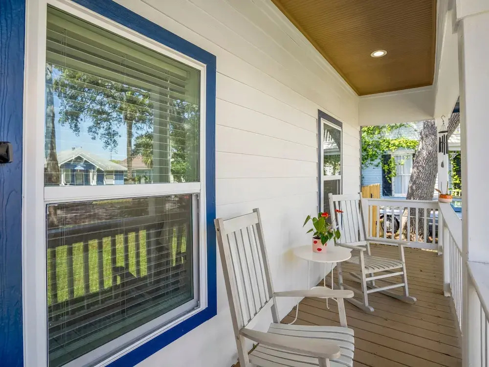 Sandy Toes Retreat by Ryson Vacation Rentals