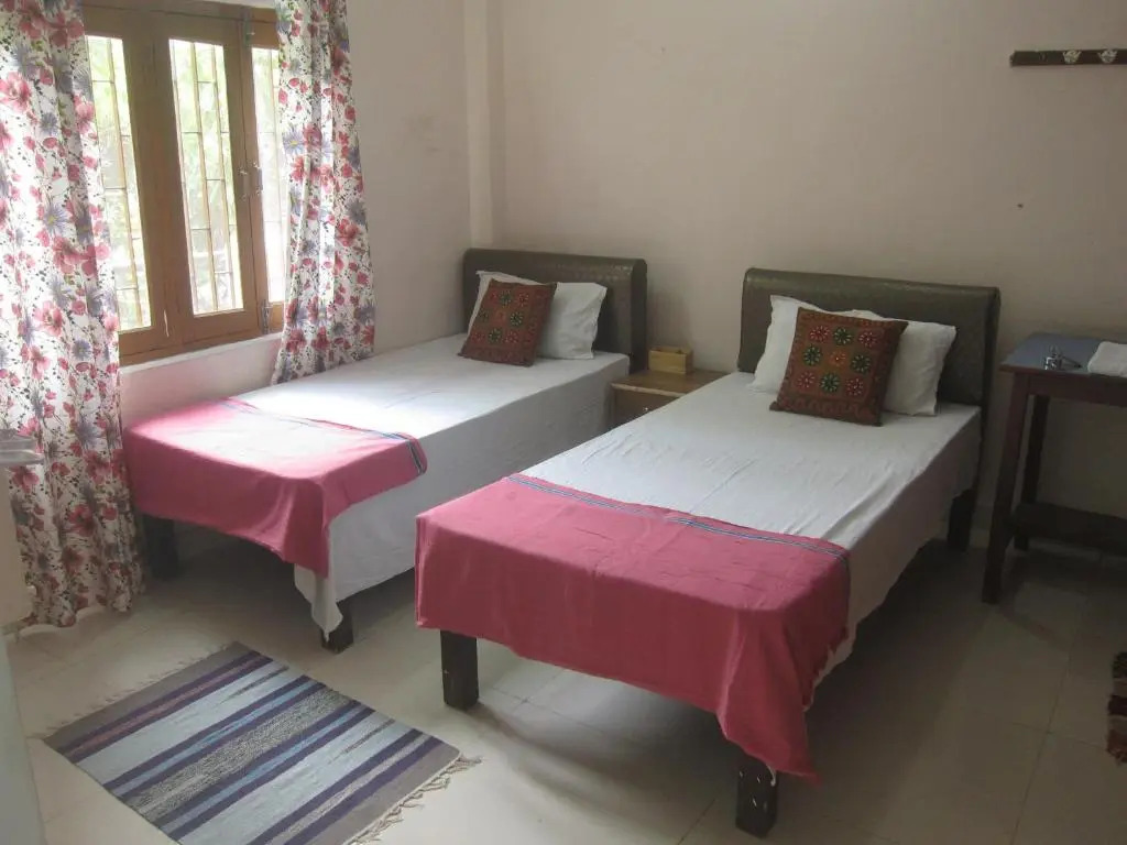 Kedar Guest House -Feel At Home