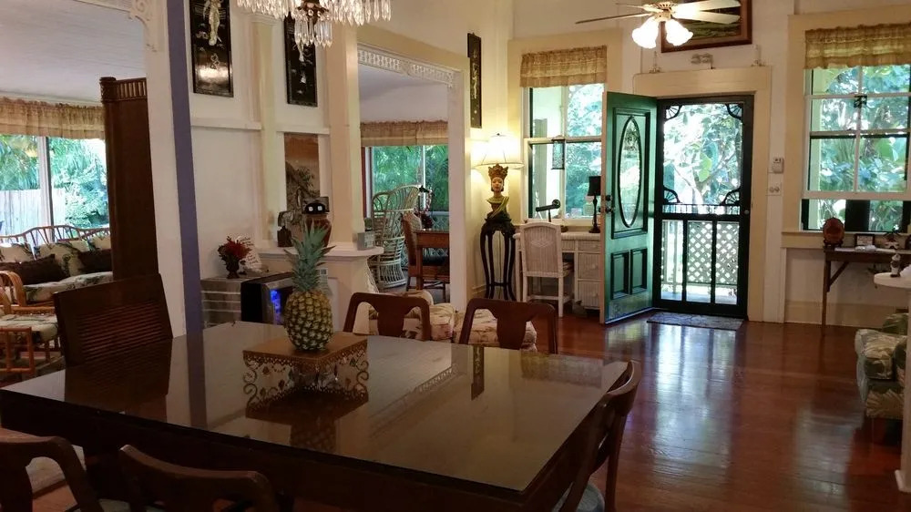 Haiku Plantation Inn Bed & Breakfast