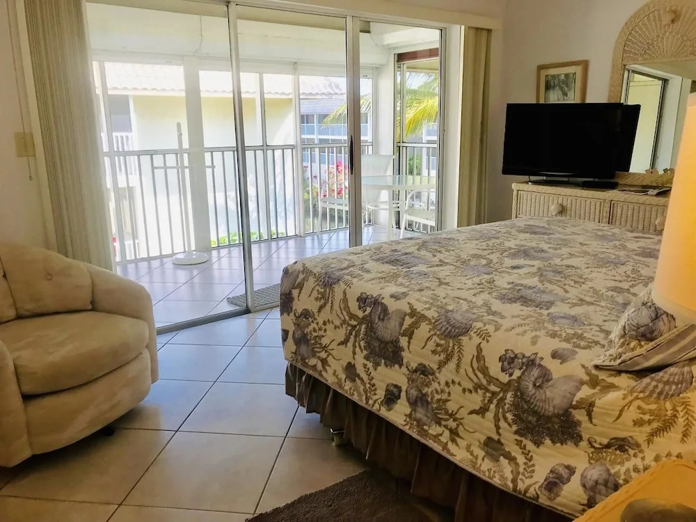Sanibel Siesta on the Beach Unit 504 2 Bedrooms 2 Bathrooms Condo