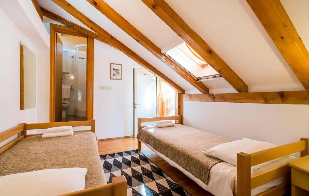 3 Bedroom Amazing Home In Dubrovnik
