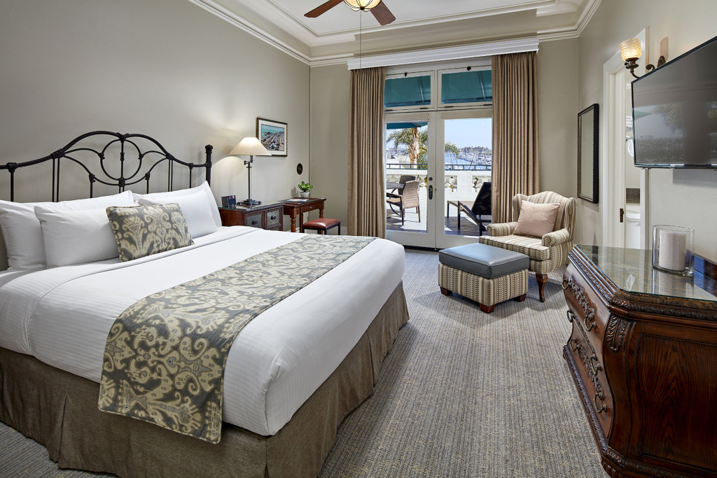 Glorietta Bay Inn