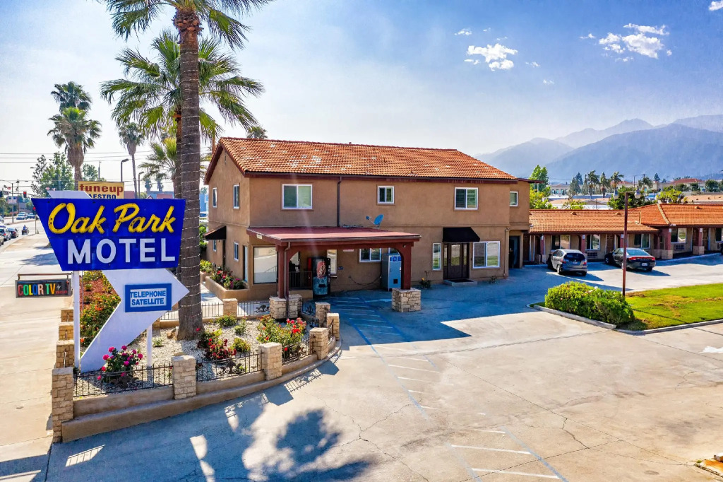 Oak Park Motel