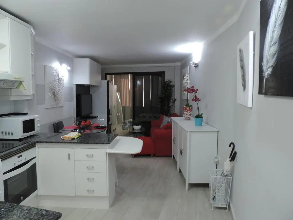 Piso Puerto Naos a 1 Minuto de la Playa