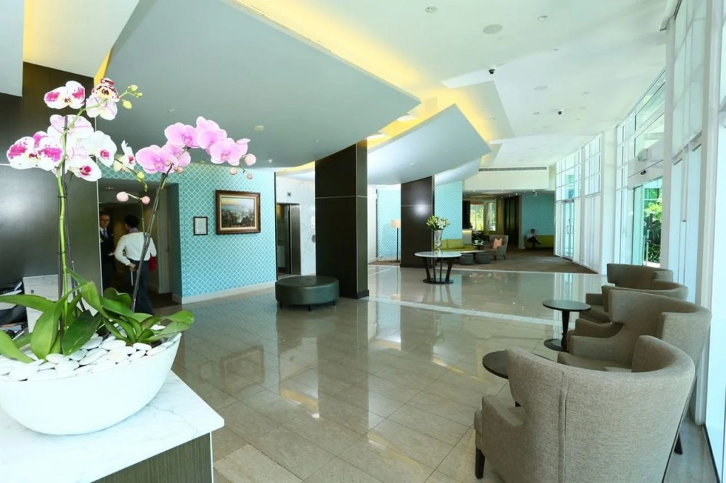 Point Hotel