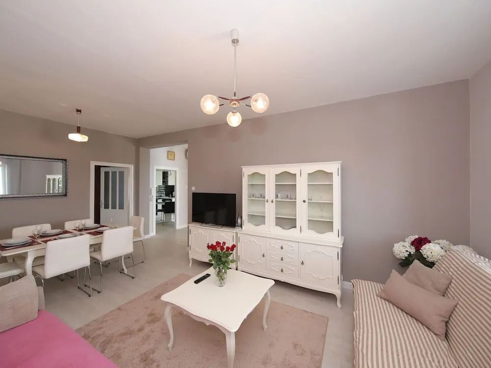 Luxury Apartment - Villa With Private Swimming Pool and Nice Covered Terrace