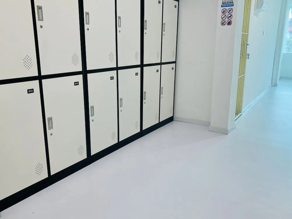 SPOT ON 89900 Jesselton Capsule Inn