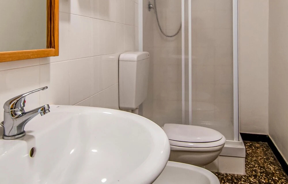 Beautiful Apartment in Genova With Wifi and 4 Bedrooms
