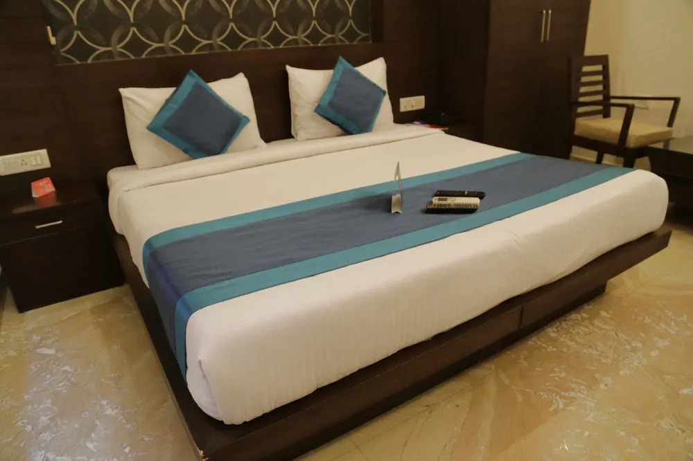 FabHotel Karol Bagh Main Market