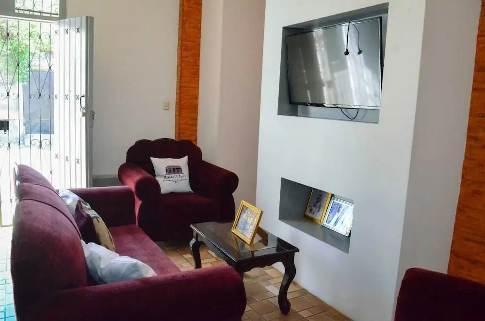 Hostal Clary