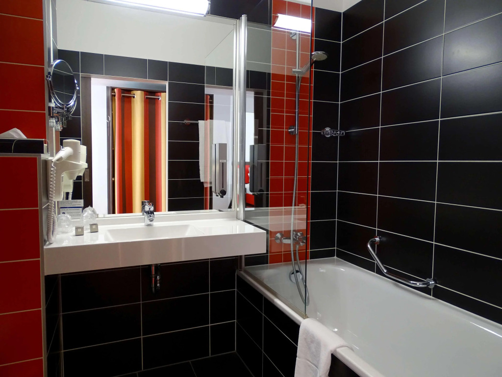 Отель Plaza Inn Amedia Wien