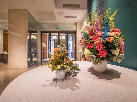 World Hotel (Jinan Hexie Square Qilu Children's Hospital)