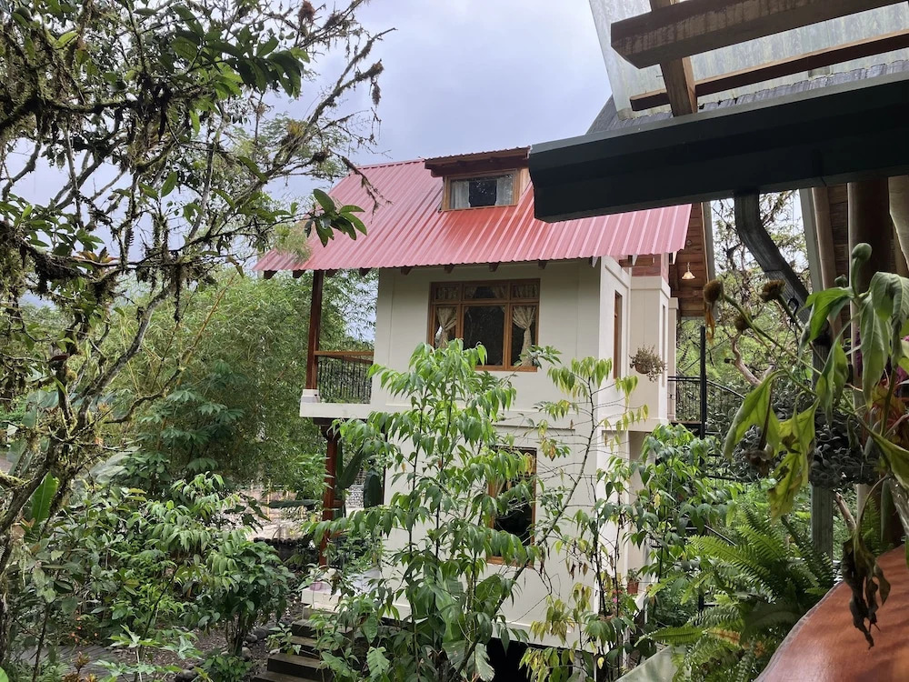 Casa del Rio en MINDO