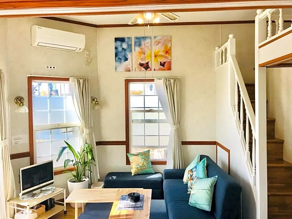 Mini Chula Inn