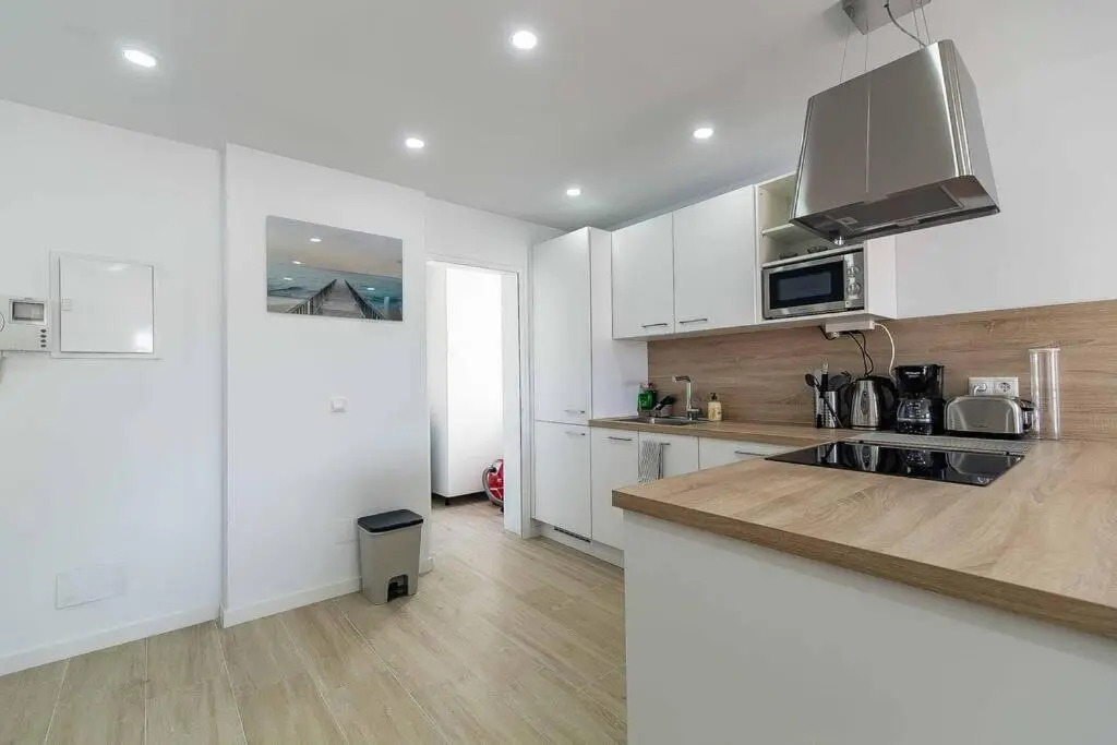 72-Modern Apartment in the Heart of Fuengirola!