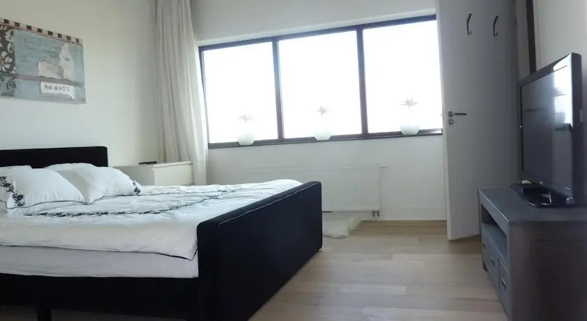 Apollo Residence