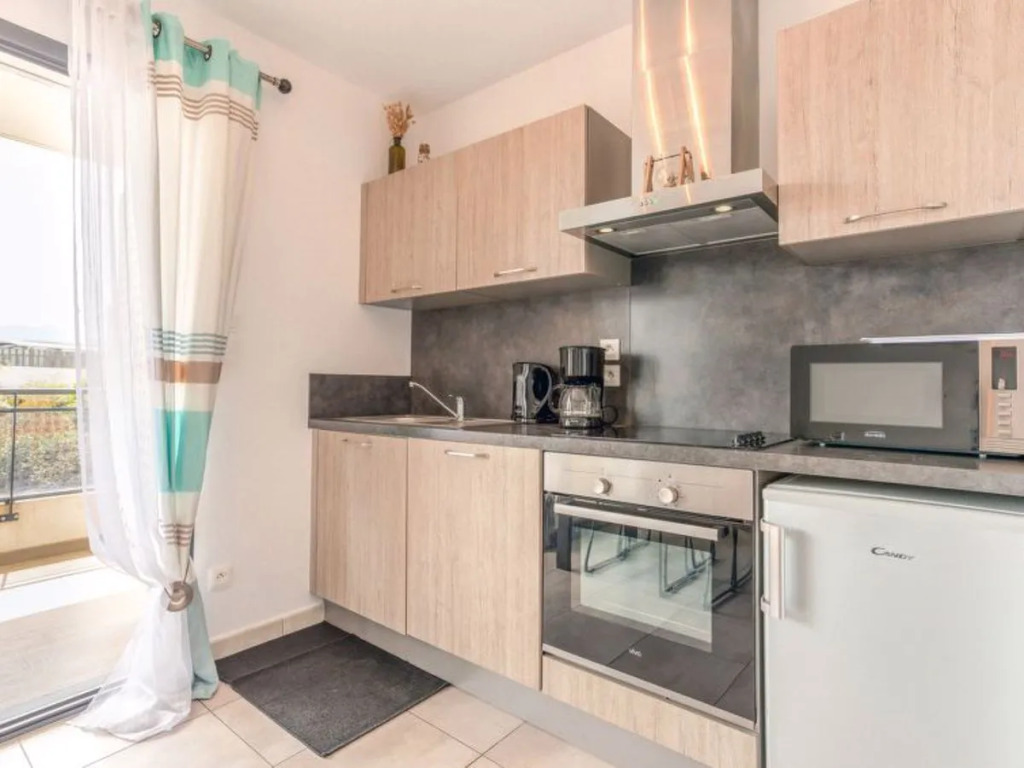 Le Clos Des Alberes 26035