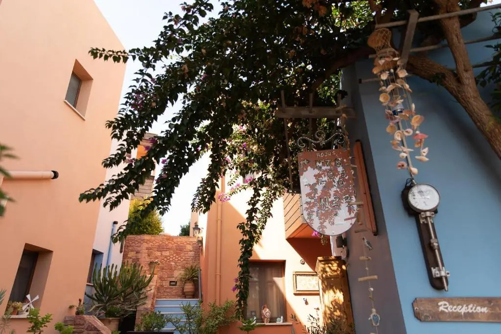 AnnaDes Apartments & Studios Chios