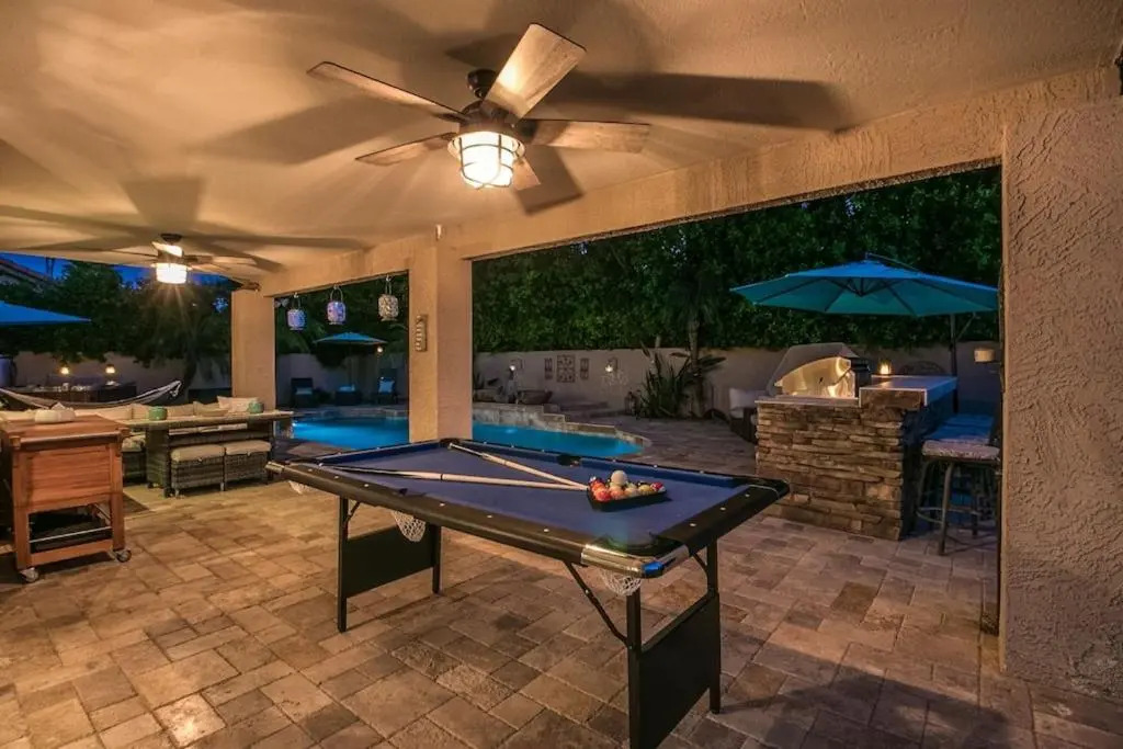 Luxe Scottsdale Home W/pool, Spa, & Tesla Charger