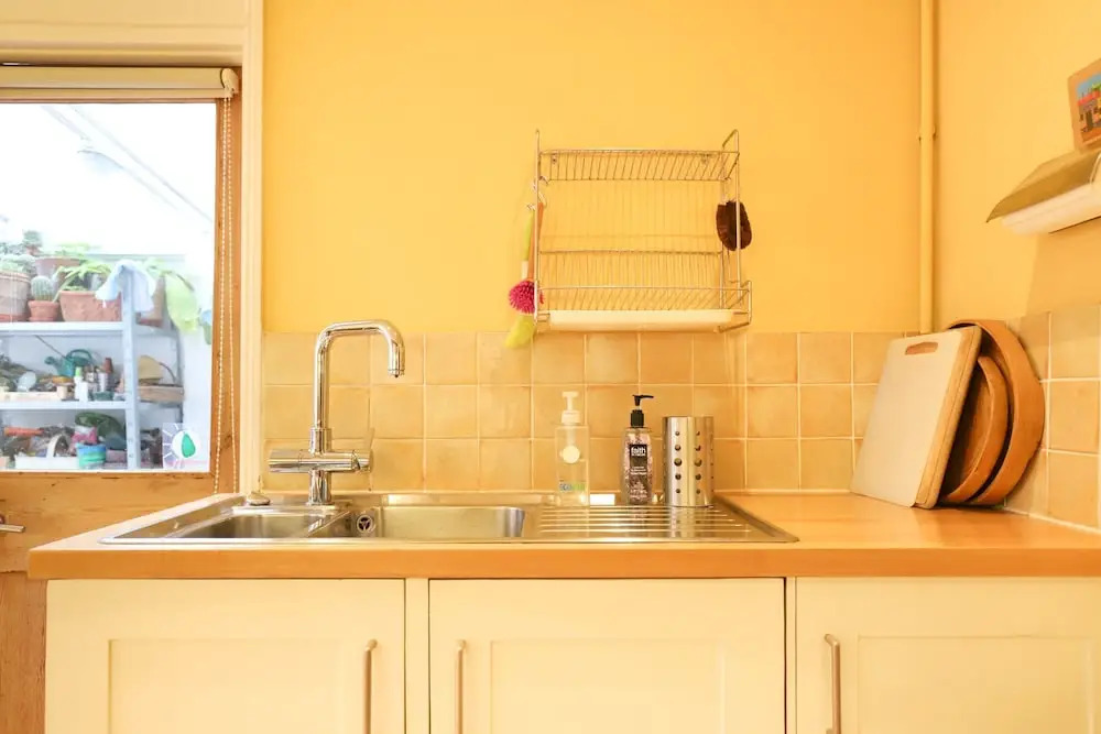 Unique 2 Bedroom House With Yoga Studio