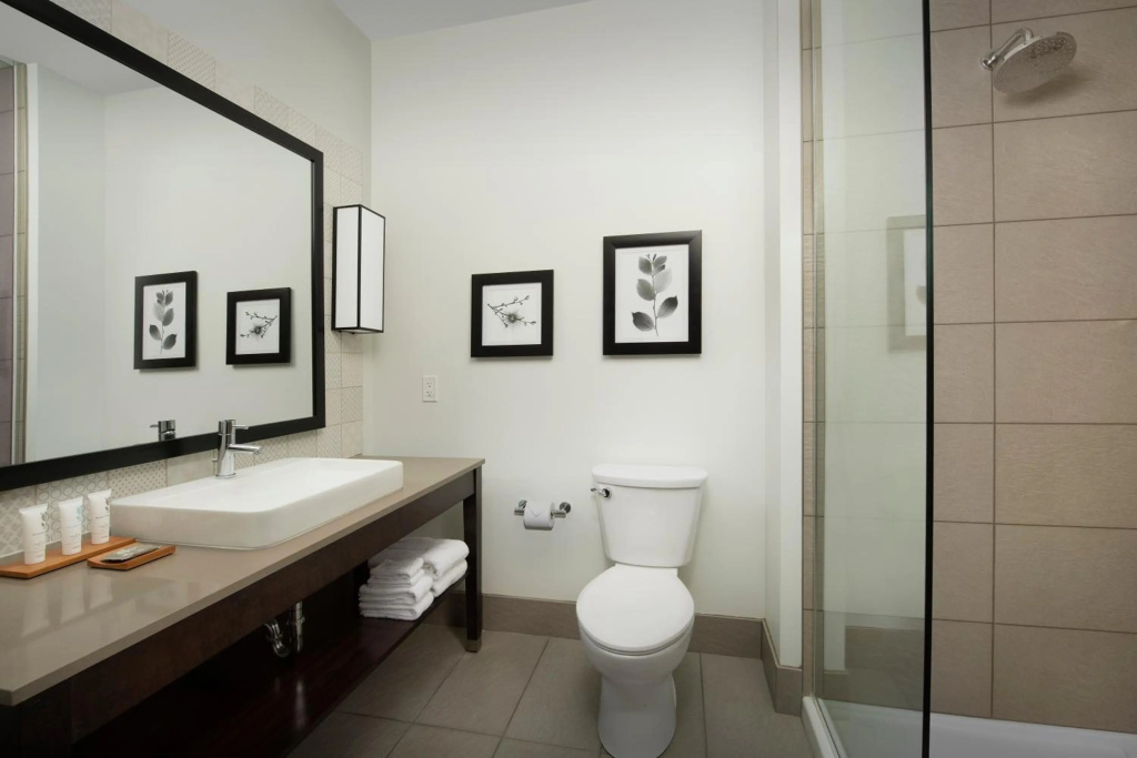 Country Inn & Suites by Radisson, Seattle-Tacoma International Airport, WA