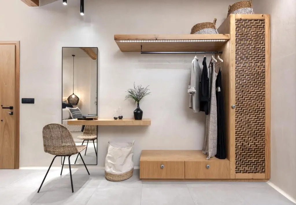 Emery Suites