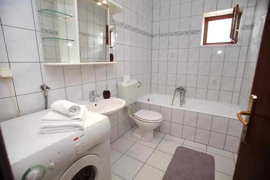 Apartment Natali - 5M from beach