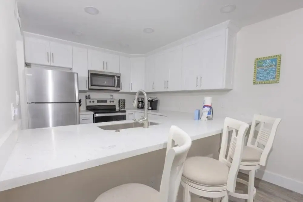 Pelicans Roost 304 2 Bedroom Condo by RedAwning