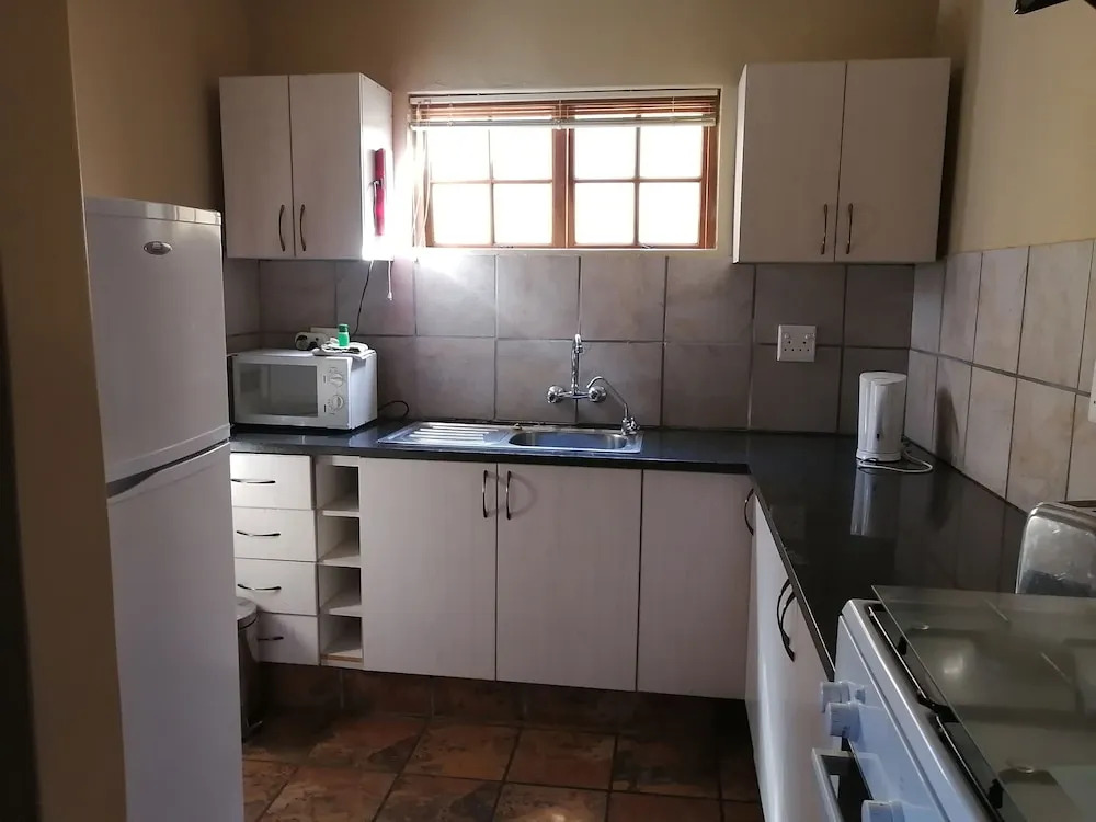 Ibis Place Guest House