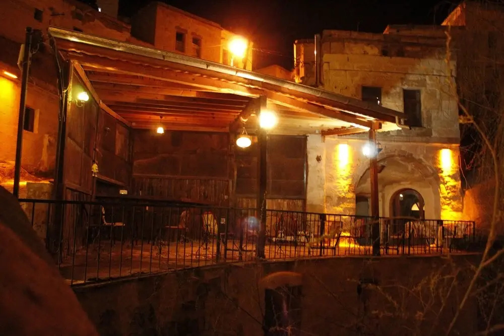 Hilem Cave House