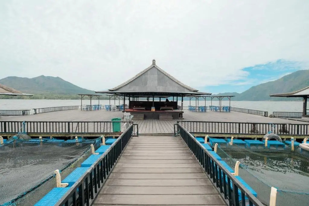 Resto Apung and Bungalow Kedisan Batur Lake View RedPartner