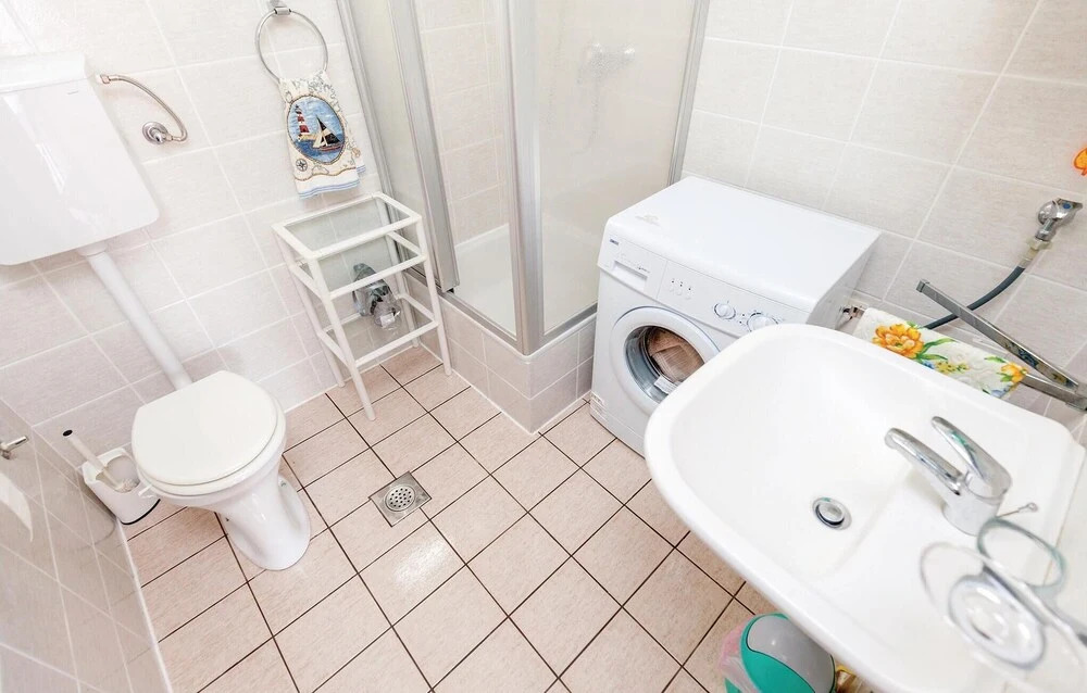 Nice Home in Selce With Wifi and 3 Bedrooms
