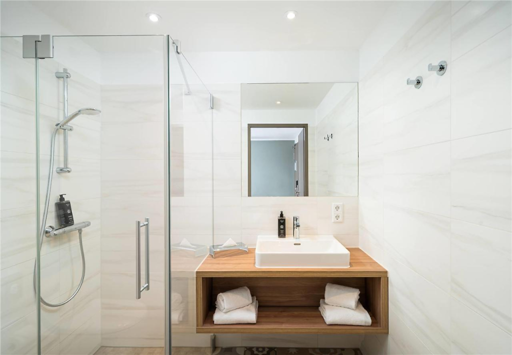 elaya hotel regensburg city center, Trademark by Wyndham