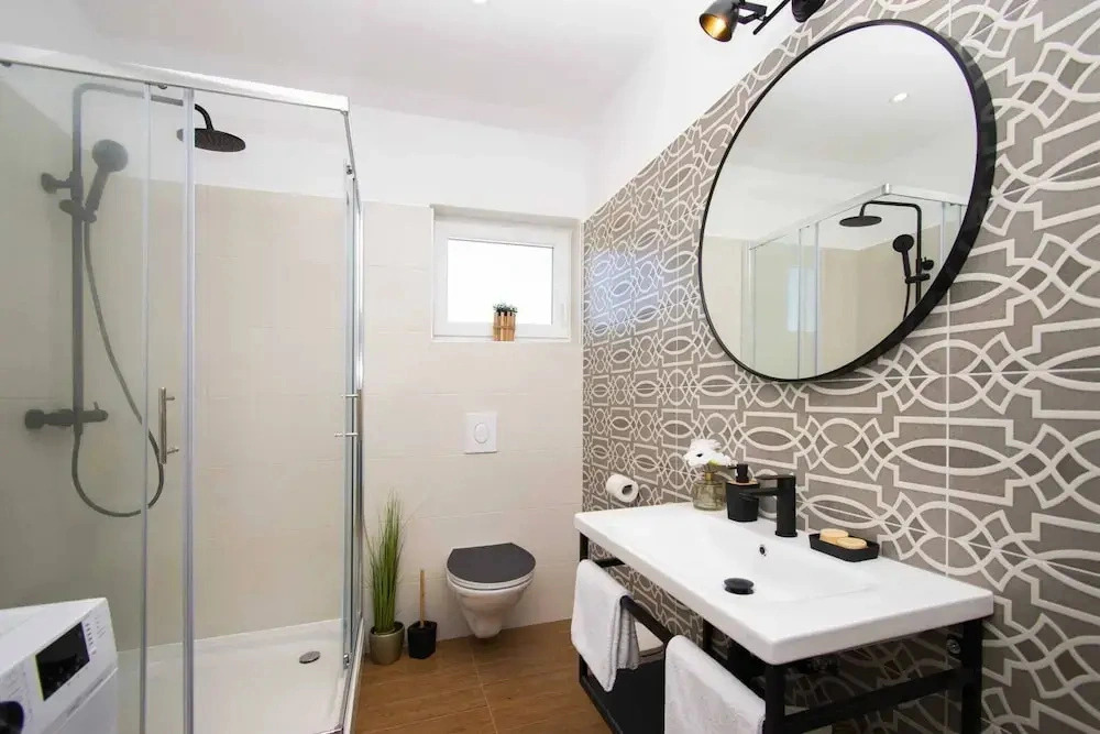2-bedroom Coastal Apartment in Vodice