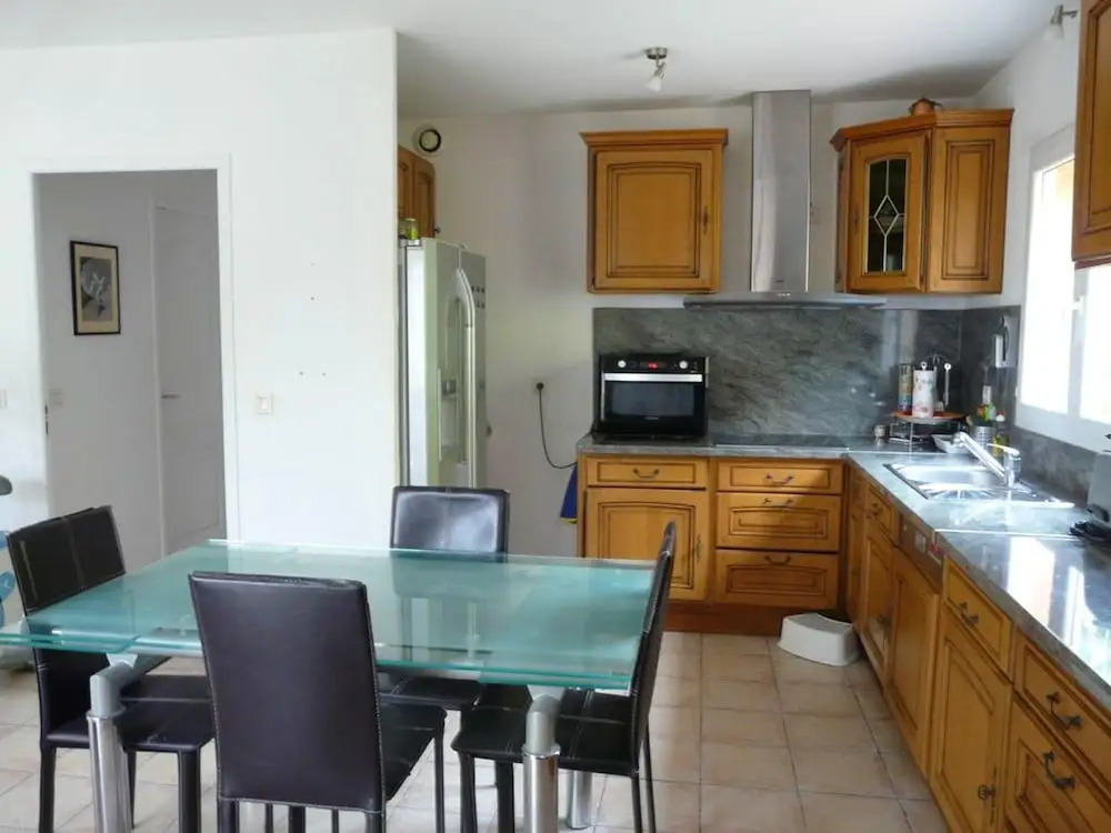 House With 2 Bedrooms in Martigues, With Wonderful Lake View, Furnished Terrace and Wifi - 7 km From the Beach