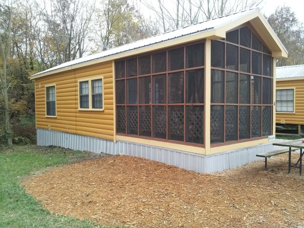 Cabins & Cottages at Shale Lake