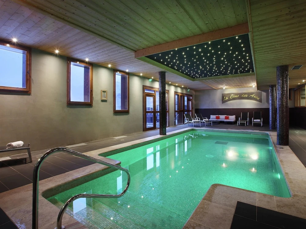 Modern Apartment Located in the Extensive Paradiski ski Area