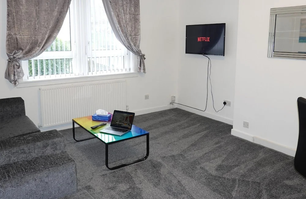 One Bedroom Apartment by Klass Living Serviced Accommodation Blantyre - Welsh Drive Apartment with Wifi