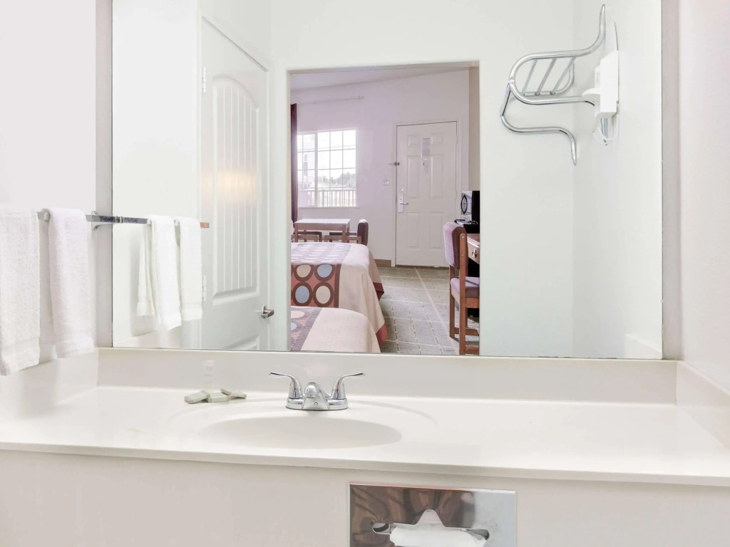 Scottish Inns & Suites Forney