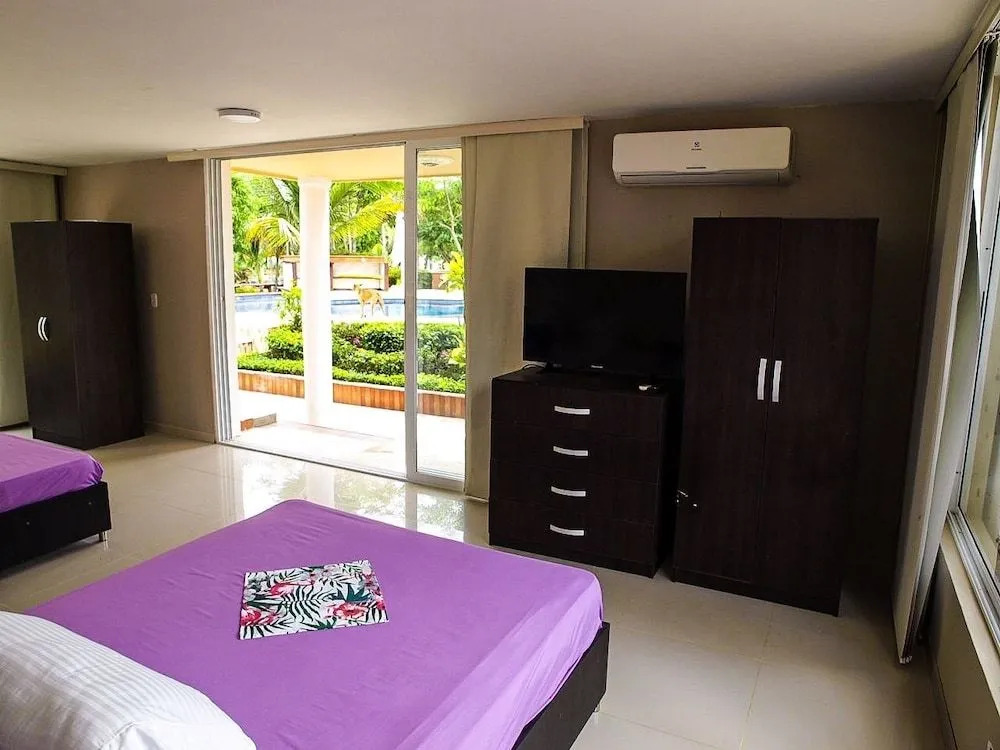 Cartagena Beach Bungalows