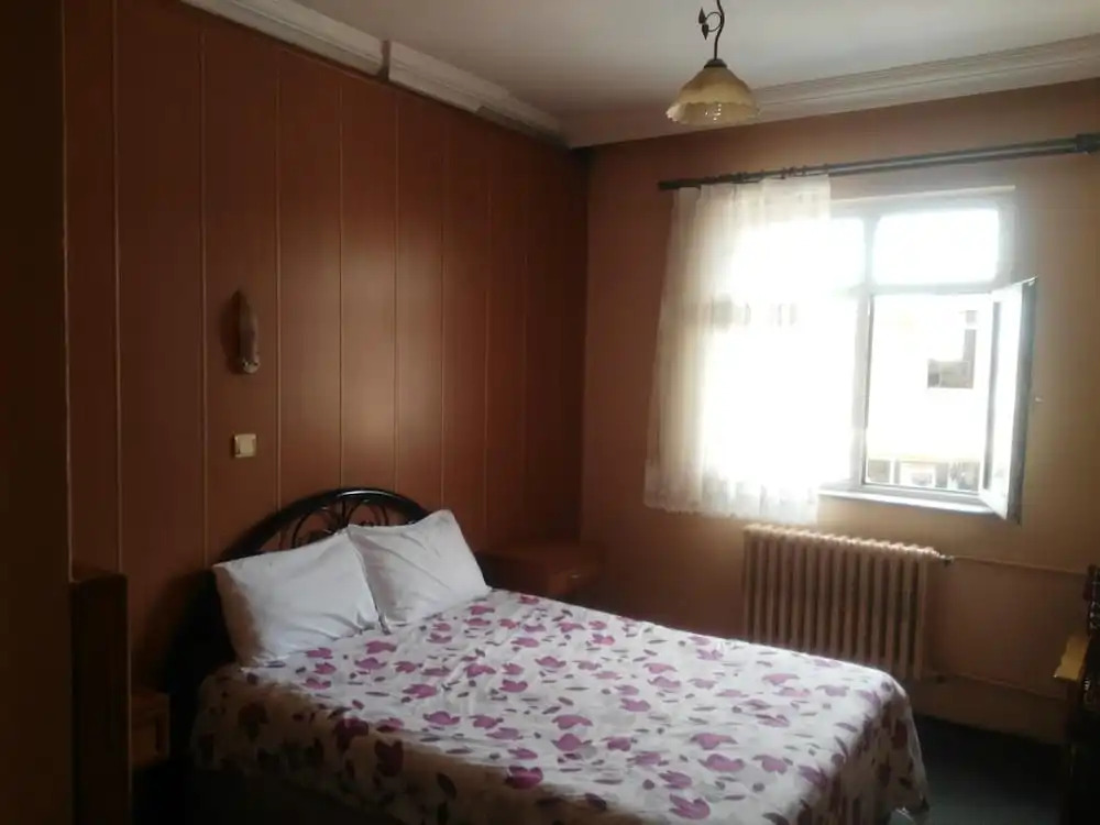 Otel Yeni̇ Çinar