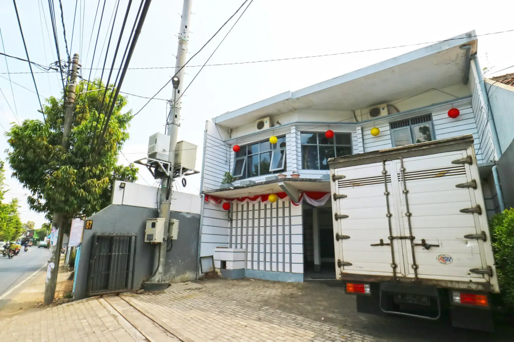 Hotel Bintang Mitra RedDoorz