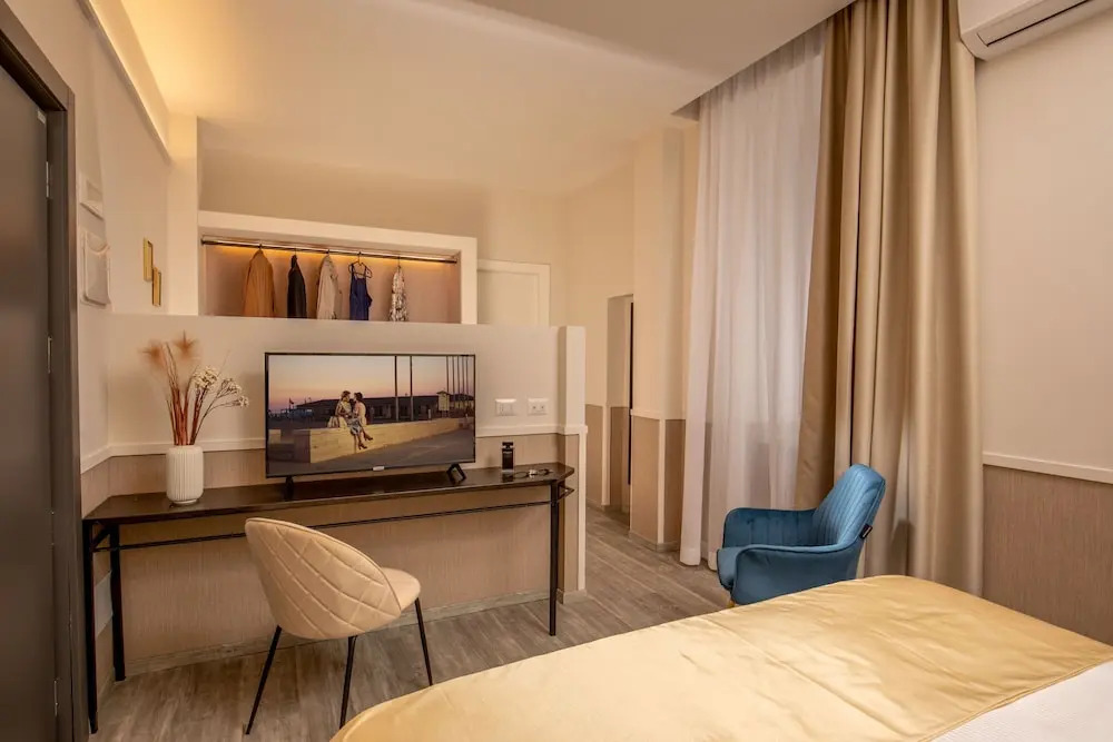 Sophie Terrace Hotel